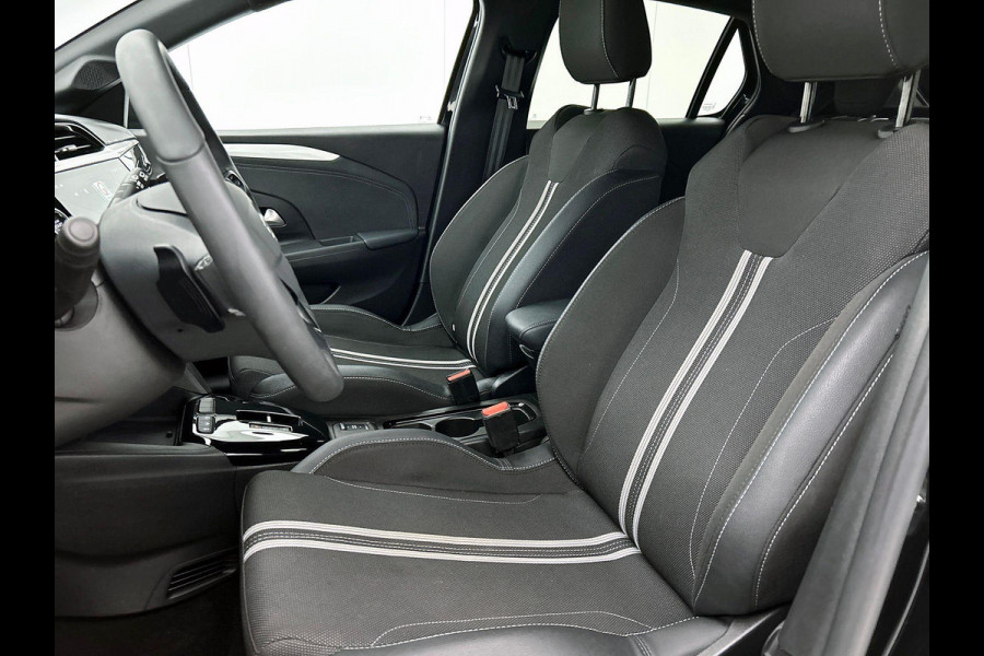 Opel Corsa 1.2 Turbo 136pk Hybrid GS Auto. Navigatie Apple Carplay/ Android Auto Camera Parkeersensoren Cruise Control Stoel- en stuurverwarming Airco Lichtmetalen velgen Getinte ramen