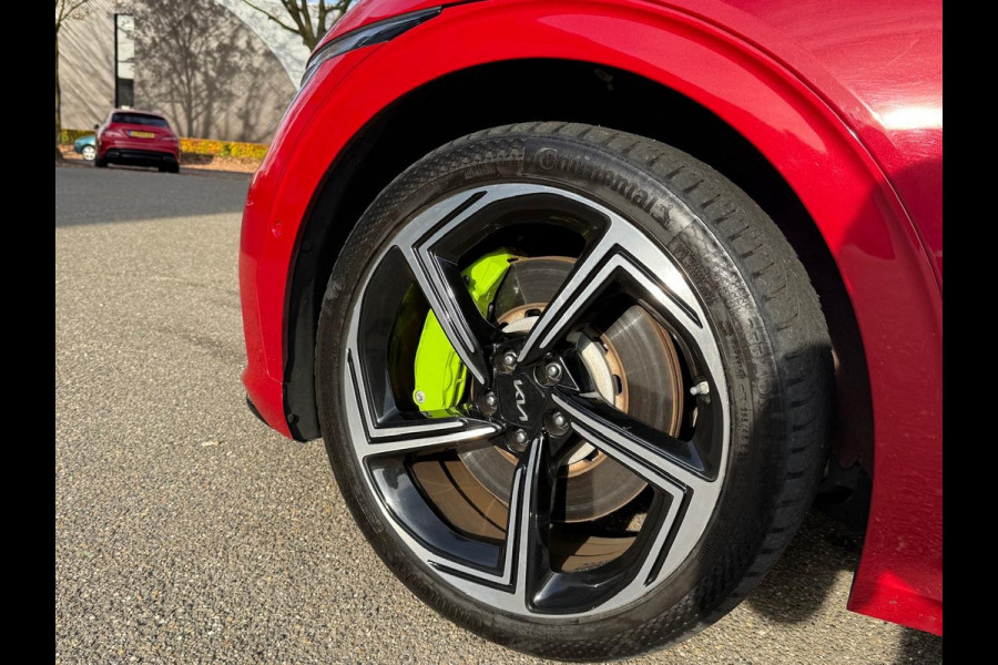 Kia Ev6 GT AWD 77.4 kWh 585PK!| PANO | KIA GARANTIE T/M 2029 | STOEL/STUUR VERW. | 360 CAMERA| ELEK. ACHTERKLEP| HEAD-UP| MERIDIAN AUDIO|