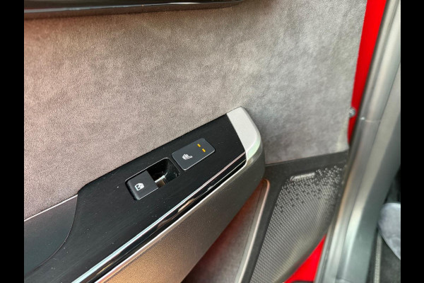 Kia Ev6 GT AWD 77.4 kWh 585PK!| PANO | KIA GARANTIE T/M 2029 | STOEL/STUUR VERW. | 360 CAMERA| ELEK. ACHTERKLEP| HEAD-UP| MERIDIAN AUDIO|