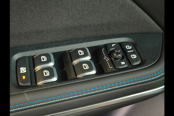 Lynk & Co 01 1.5 261PK Plug-in Hybrid * 360* camera Pano/dak Apple/Carplay Adaptive/Cruise Rijklaar + Fabrieksgarantie Henk Jongen Auto's in Helmond,  al 50 jaar service zoals 't hoort!