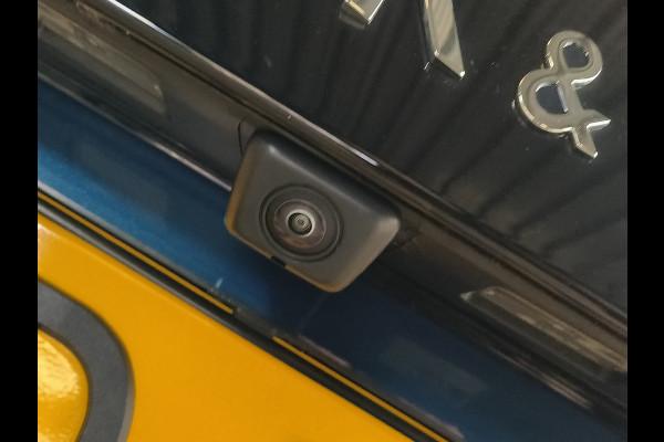 Lynk & Co 01 1.5 261PK Plug-in Hybrid * 360* camera Pano/dak Apple/Carplay Adaptive/Cruise Rijklaar + Fabrieksgarantie Henk Jongen Auto's in Helmond,  al 50 jaar service zoals 't hoort!