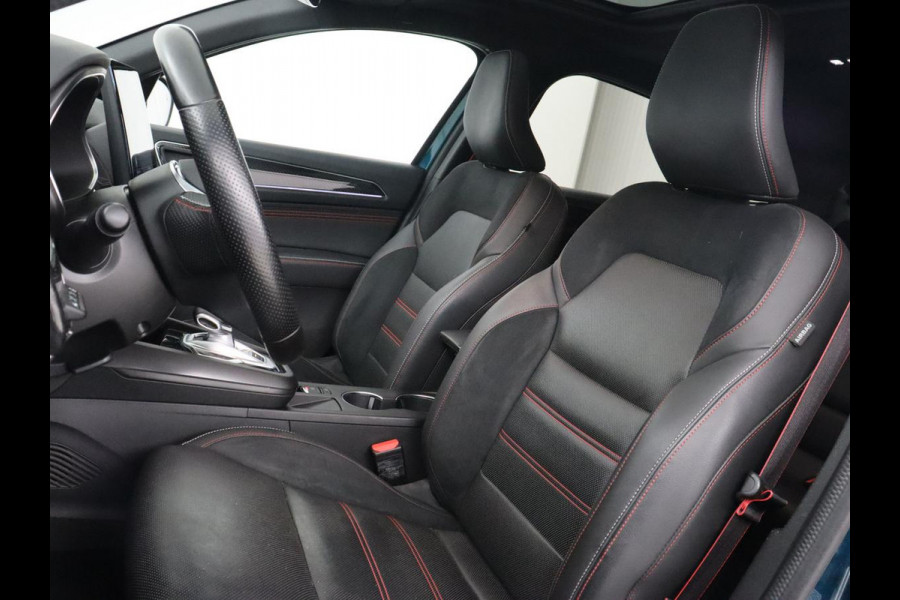 Renault Arkana 1.6 E-Tech Hybrid 145 R.S. Line | Panoramadak | Trekhaak | 360 Camera | Adaptive cruise | Stoelverwarming | Leder/Alcantara | Keyless | Full LED | Carplay | Park Assist | Stuurverwarming