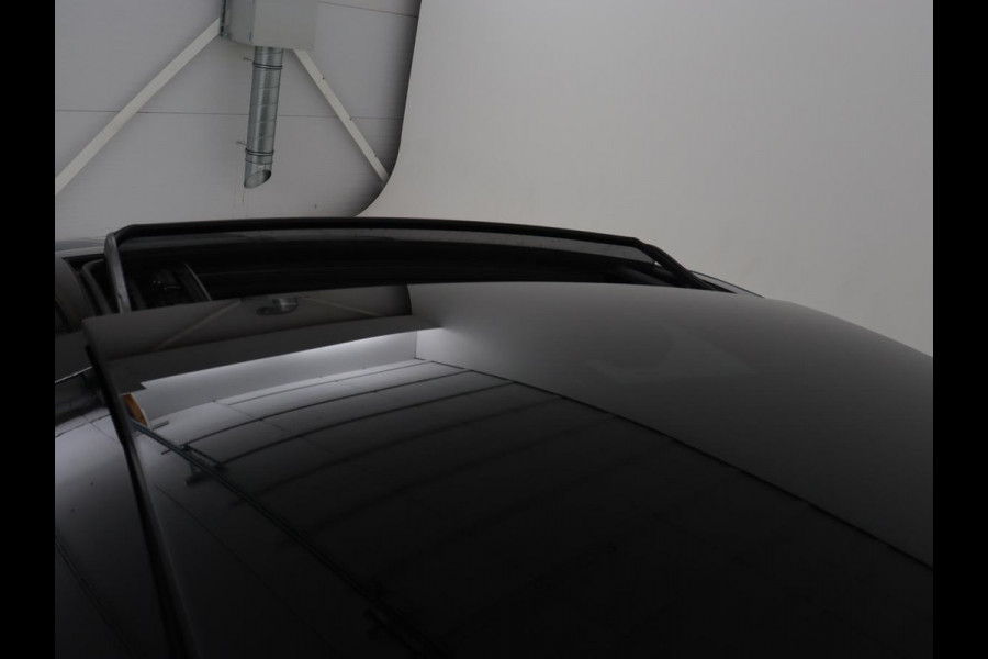 Renault Arkana 1.6 E-Tech Hybrid 145 R.S. Line | Panoramadak | Trekhaak | 360 Camera | Adaptive cruise | Stoelverwarming | Leder/Alcantara | Keyless | Full LED | Carplay | Park Assist | Stuurverwarming