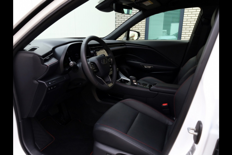 Lexus LBX Emotion 2WD | Tech Pack | Leder | El achterklep | Dodehoek