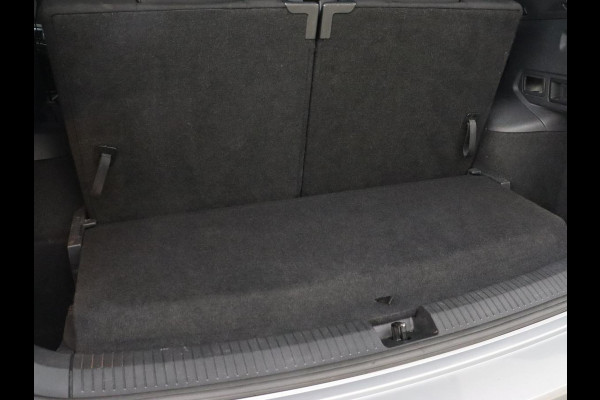 Volkswagen Tiguan Allspace 1.5 TSI R Line 7-persoons | Carplay | Adaptive cruise | 19'' | Navigatie | Camera | Virtual Cockpit | Full LED | Keyless | Park Assist | DAB | Climate control