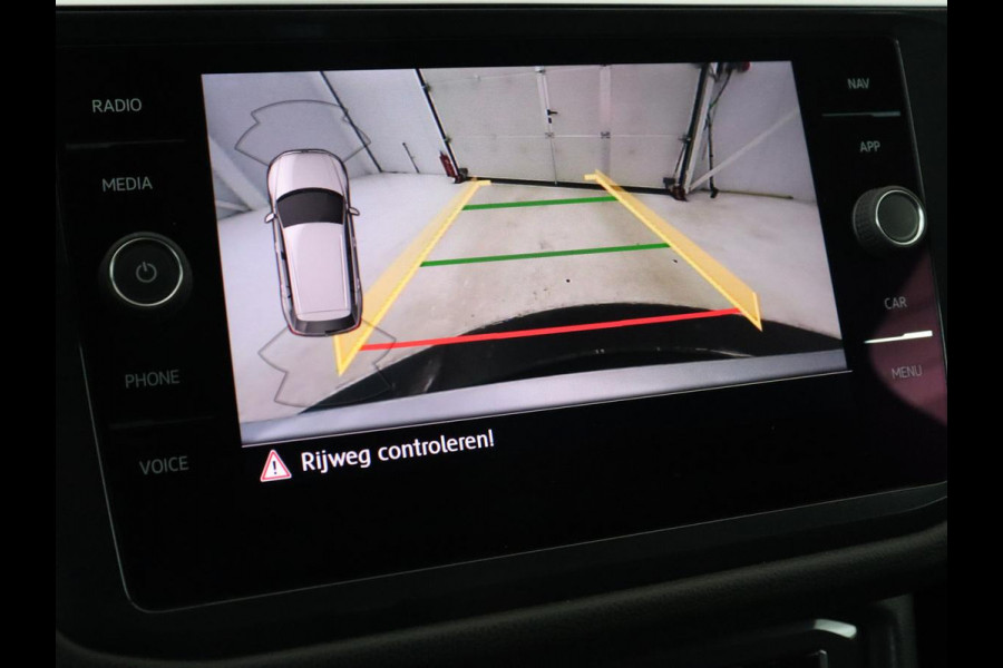 Volkswagen Tiguan Allspace 1.5 TSI R Line 7-persoons | Carplay | Adaptive cruise | 19'' | Navigatie | Camera | Virtual Cockpit | Full LED | Keyless | Park Assist | DAB | Climate control