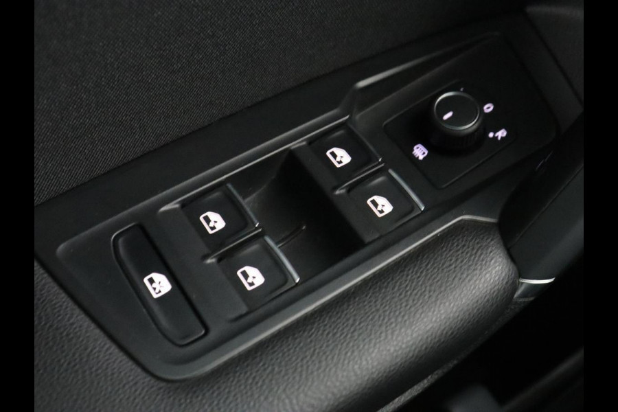 Volkswagen Tiguan Allspace 1.5 TSI R Line 7-persoons | Carplay | Adaptive cruise | 19'' | Navigatie | Camera | Virtual Cockpit | Full LED | Keyless | Park Assist | DAB | Climate control