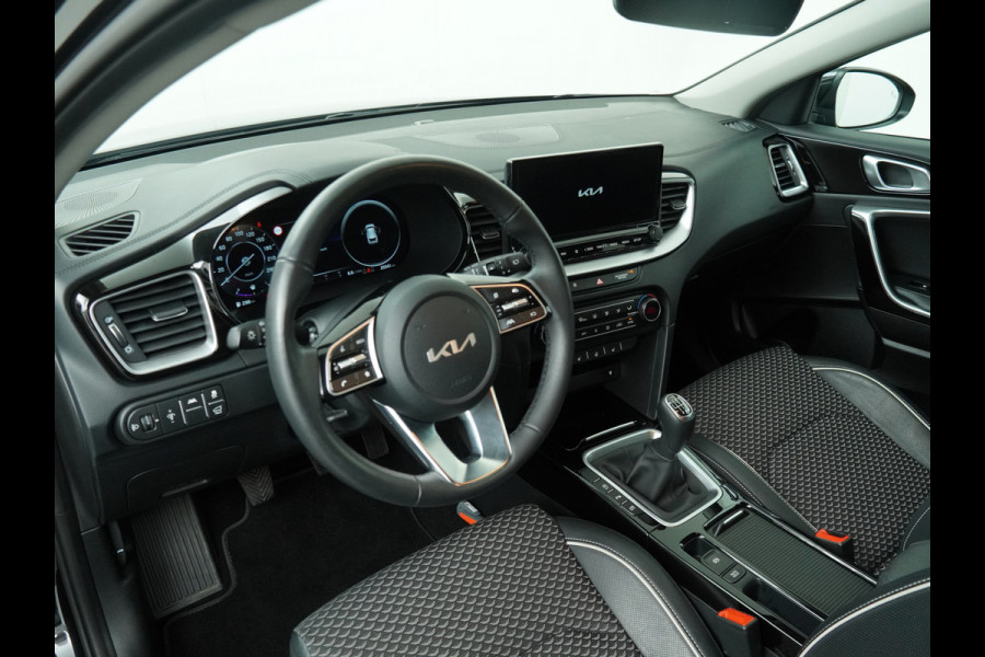 Kia Ceed Sportswagon 1.5 T-GDi DynamicPlusLine - Lichtmetalen Velgen - Stoel/Stuurverwarming - LED Koplampen - Navigatie - Fabrieksgarantie Tot 2031