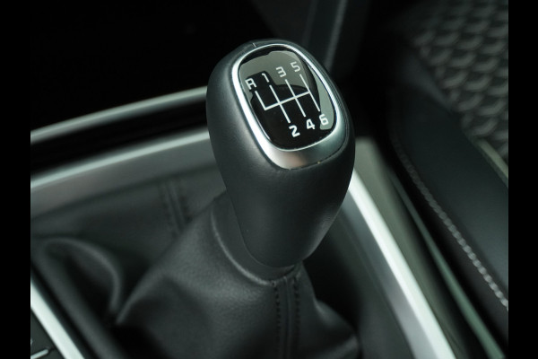 Kia Ceed Sportswagon 1.5 T-GDi DynamicPlusLine - Lichtmetalen Velgen - Stoel/Stuurverwarming - LED Koplampen - Navigatie - Fabrieksgarantie Tot 2031