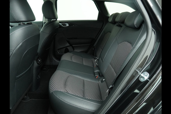 Kia Ceed Sportswagon 1.5 T-GDi DynamicPlusLine - Lichtmetalen Velgen - Stoel/Stuurverwarming - LED Koplampen - Navigatie - Fabrieksgarantie Tot 2031