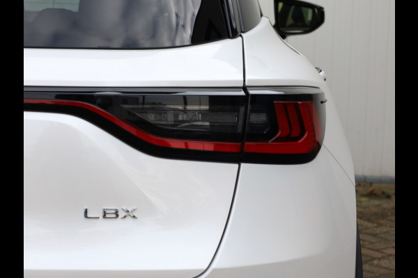 Lexus LBX Emotion 2WD | Tech Pack | Leder | El achterklep | Dodehoek