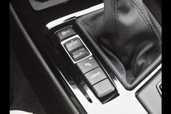 BMW X1 xDrive25e eDrive Edition | Head-Up Display | Harman Kardon | Apple Carplay | Sfeerverlichting | Trekhaak |