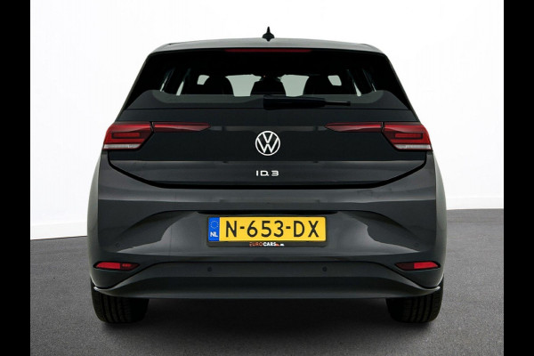 Volkswagen ID.3 Life 58 kWh Airco ECC Full LED Navi Carplay PDC VA+ Camera Adaptive Cruise Control 18" LM Velgen