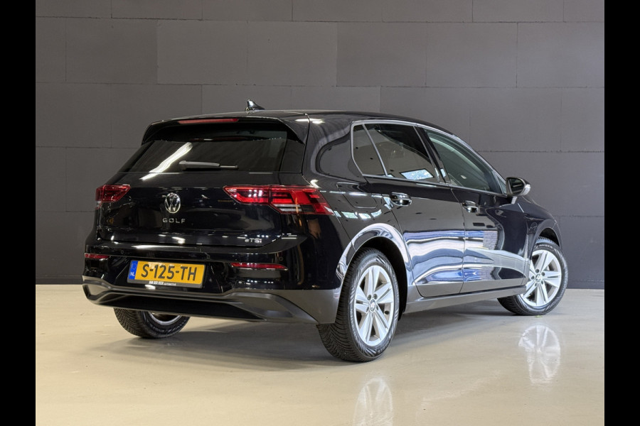 Volkswagen Golf 1.5 eTSI Life Business | Apple Carplay | Elek. stoelen | Draadloze tel. lader