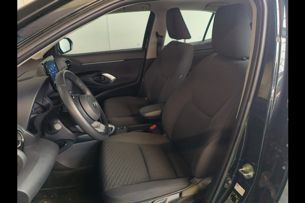 Toyota Yaris Cross 1.5 Hybrid 115 Active Rijklaar + Fabrieksgarantie tot 06-2029 Henk Jongen Auto's in Helmond,  al 50 jaar service zoals 't hoort!