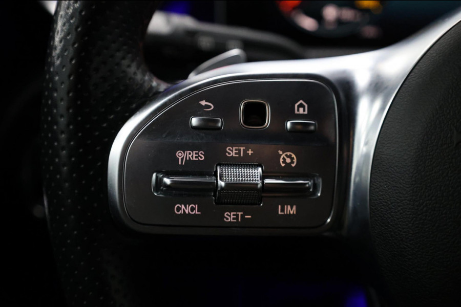 Mercedes-Benz A-Klasse 250 / 35 AMG LED/VIRTUAL/SFEER/HALF LEDER+S.VERWARMING/LMV/CAM/LINE/ACC/ECC/12 MDN GARANTIE!