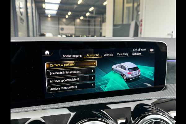 Mercedes-Benz A-Klasse 250 / 35 AMG LED/VIRTUAL/SFEER/HALF LEDER+S.VERWARMING/LMV/CAM/LINE/ACC/ECC/12 MDN GARANTIE!