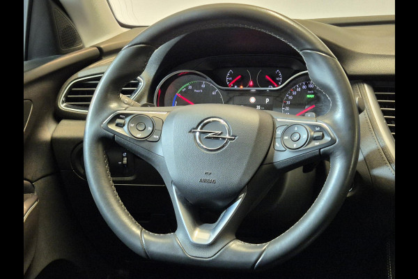 Opel Grandland X 1.6 Turbo Plug-in-Hybrid Ultimate | Navigatie | Stoelverwarming/Stoelverkoeling | 360º Camera | Apple Carplay/Android Auto | Keyless Entry |