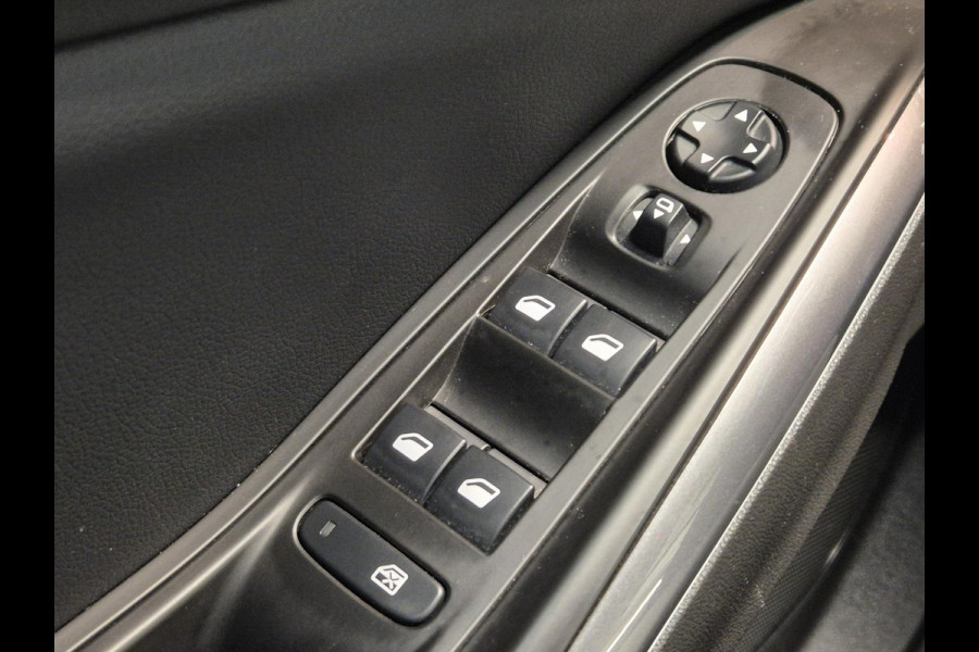 Opel Grandland X 1.6 Turbo Plug-in-Hybrid Ultimate | Navigatie | Stoelverwarming/Stoelverkoeling | 360º Camera | Apple Carplay/Android Auto | Keyless Entry |