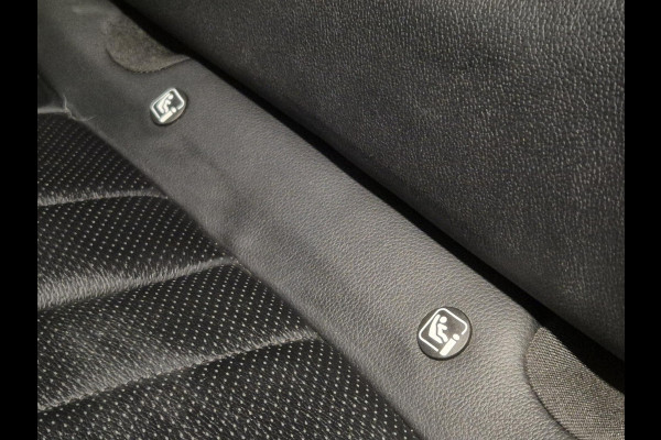 Opel Grandland X 1.6 Turbo Plug-in-Hybrid Ultimate | Navigatie | Stoelverwarming/Stoelverkoeling | 360º Camera | Apple Carplay/Android Auto | Keyless Entry |