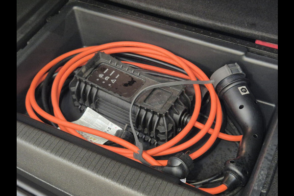 Opel Grandland X 1.6 Turbo Plug-in-Hybrid Ultimate | Navigatie | Stoelverwarming/Stoelverkoeling | 360º Camera | Apple Carplay/Android Auto | Keyless Entry |