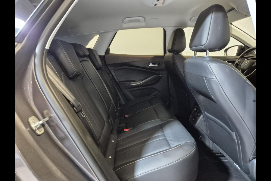 Opel Grandland X 1.6 Turbo Plug-in-Hybrid Ultimate | Navigatie | Stoelverwarming/Stoelverkoeling | 360º Camera | Apple Carplay/Android Auto | Keyless Entry |