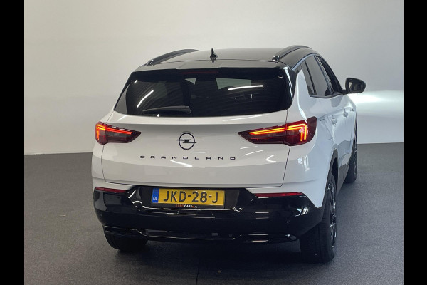 Opel Grandland 1.2 Turbo GS Auto. Navigatie Apple Carplay/Android Auto Camera Parkeersensoren achter Cruise Control Dodehoek assistent Stoel- en stuurverwarming Lichtmetalen velgen Virtual Cockpit Climate Control