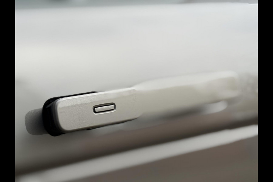 Land Rover Range Rover Evoque 1.5 P300e AWD R-Dynamic HSE Black style|Schuif/Kantel dak|Meridian|Memory|ACC|Winterpakket|Matrix