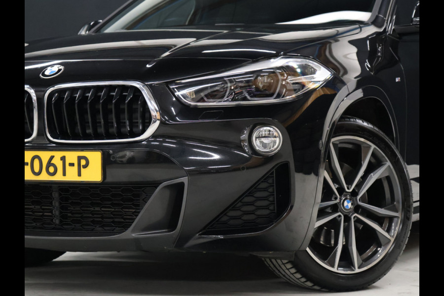 BMW X2 sDrive20i M Sport [TREKHAAK AFNEEMBAAR, MEMORY SEATS, APPLE CARPLAY, HARMAN/KARDON, HEAD-UP DISPLAY, SFEERVERLICHTING, PDC MET CAMERA, STOELVERWARMING, ELEKTRISCHE ACHTERKLEP, CRUISE CONTROL, NIEUWSTAAT]