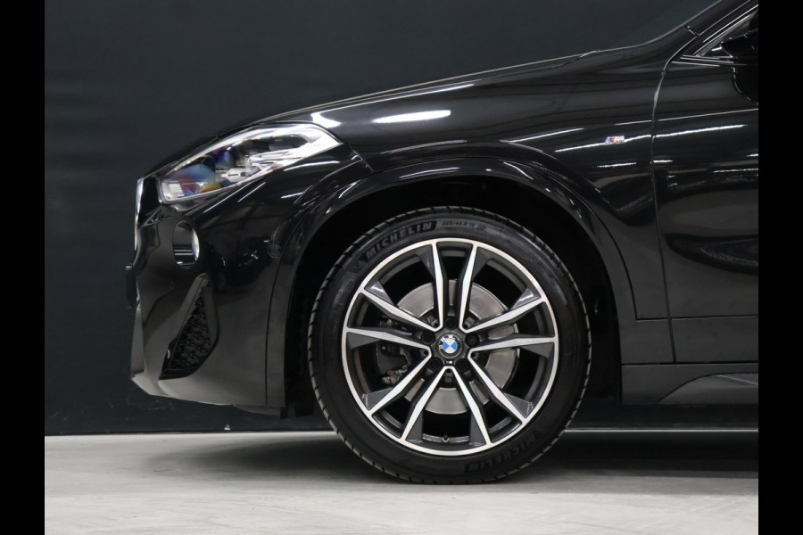 BMW X2 sDrive20i M Sport [TREKHAAK AFNEEMBAAR, MEMORY SEATS, APPLE CARPLAY, HARMAN/KARDON, HEAD-UP DISPLAY, SFEERVERLICHTING, PDC MET CAMERA, STOELVERWARMING, ELEKTRISCHE ACHTERKLEP, CRUISE CONTROL, NIEUWSTAAT]