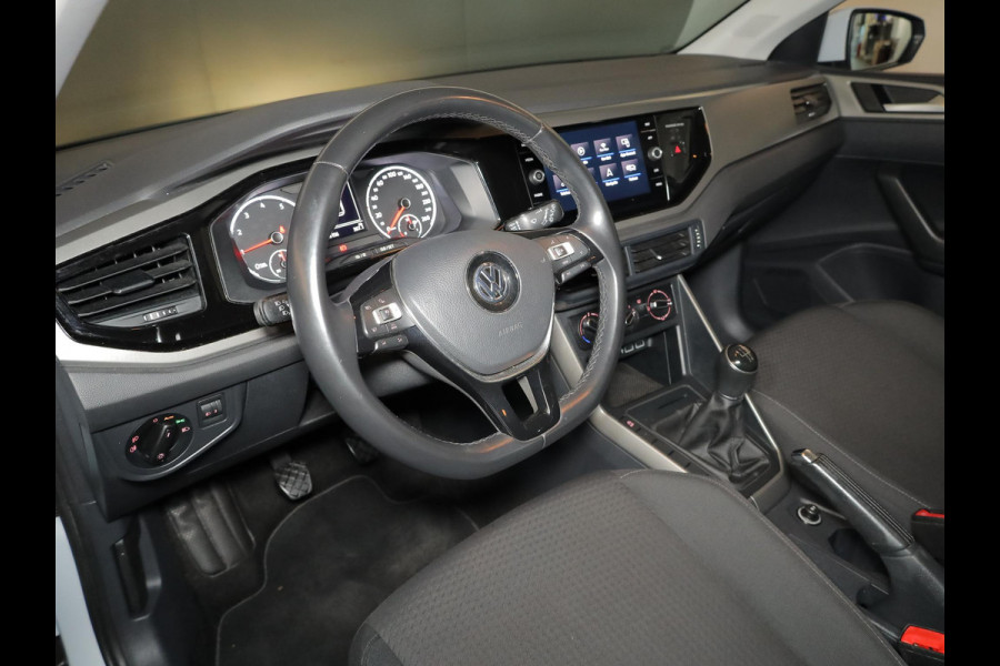 Volkswagen Polo 1.0 TSI Comfortline 95pk 5bak| Navigatie| alarm3| Airco