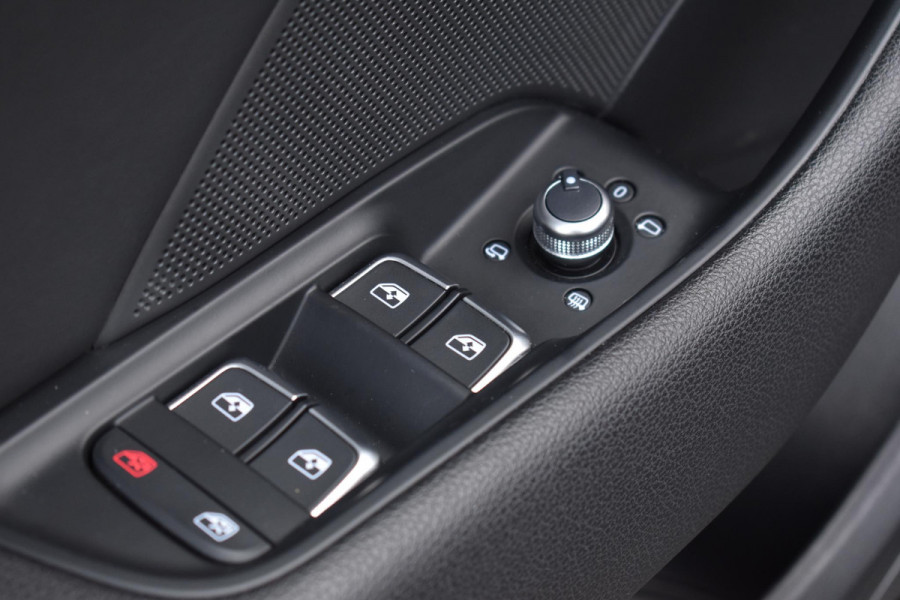 Audi A3 Sportback 2.0 TFSI quattro S Line Pano Virtual Lane ACC B&O Trekhaak