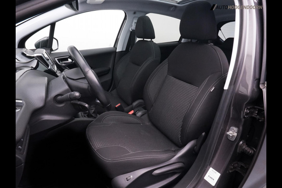 Peugeot 208 1.2 PureTech Allure Luxe (APPLE CARPLAY,PANORAMADAK,STOELVERWARMING,ACHTERUITRIJCAMERA,PARKEERSENSOREN,TOPCONDITIE)