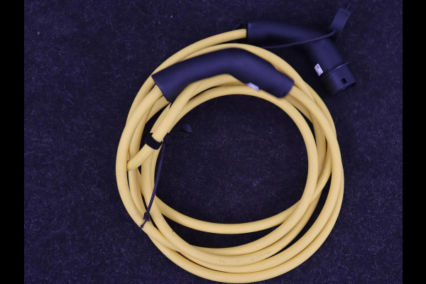 Fiat 500 Icon 42 kWh | Carplay | Cruise control | Climate control | Bluetooth | 16'' lichtmetalen velgen