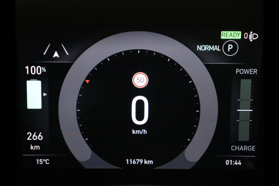 Fiat 500 Icon 42 kWh | Carplay | Cruise control | Climate control | Bluetooth | 16'' lichtmetalen velgen