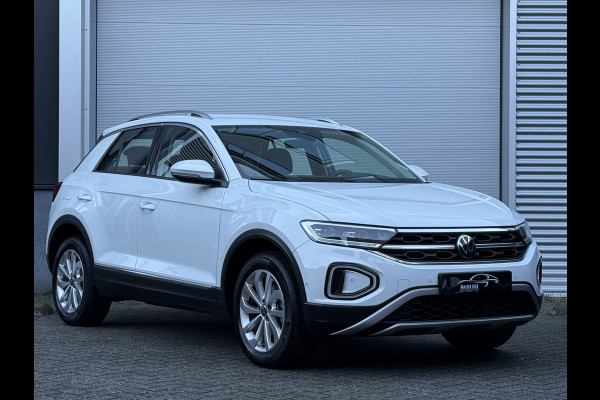 Volkswagen T-Roc 1.5 TSI Style | Camera | Apple Carplay | Trekhaak | IQ Light
