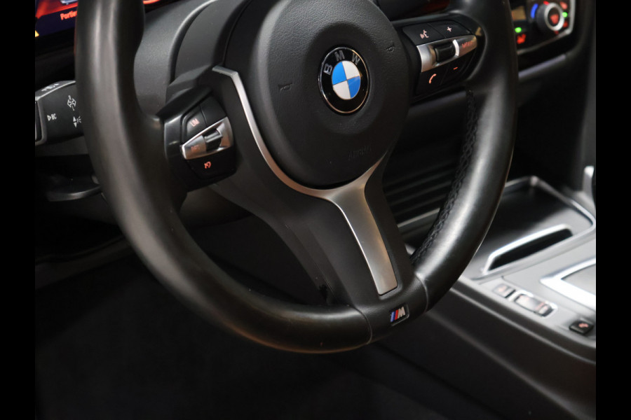 BMW 4 Serie Gran Coupé 418i M Sport [M-PAKKET, SCHUIFKANTELDAK, ELEKTRISCHES STOELEN, CAMERA, PDC 360, STOELVERWARMING, HUD, BLUETOOTH TELEFOON, NIEUWSTAAT]
