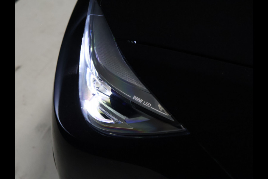 BMW 4 Serie Gran Coupé 418i M Sport [M-PAKKET, SCHUIFKANTELDAK, ELEKTRISCHES STOELEN, CAMERA, PDC 360, STOELVERWARMING, HUD, BLUETOOTH TELEFOON, NIEUWSTAAT]