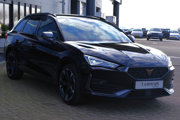 CUPRA Leon Sportstourer 1.4 e-Hybrid 204 PK Adrenaline PHEV, Trekhaak, Winterpakket, Adap. Cruise Control, Carplay