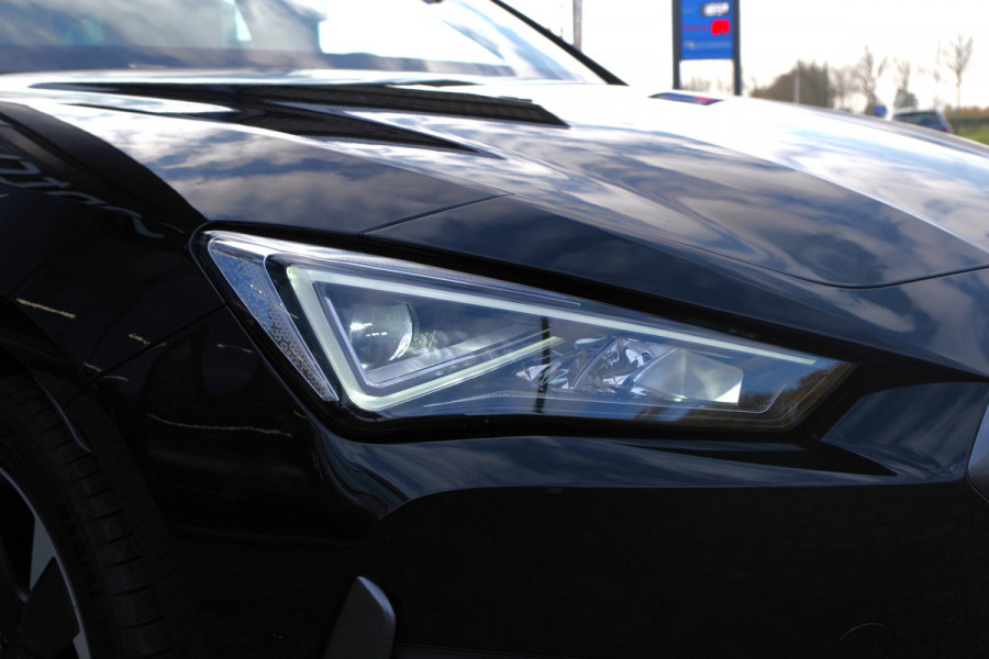 CUPRA Leon Sportstourer 1.4 e-Hybrid 204 PK Adrenaline PHEV, Trekhaak, Winterpakket, Adap. Cruise Control, Carplay