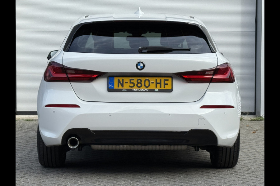 BMW 1-serie 116i Business Edition | Apple Carplay | DAB+ | PDC V+A