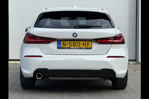 BMW 1-serie 116i Business Edition | Apple Carplay | DAB+ | PDC V+A