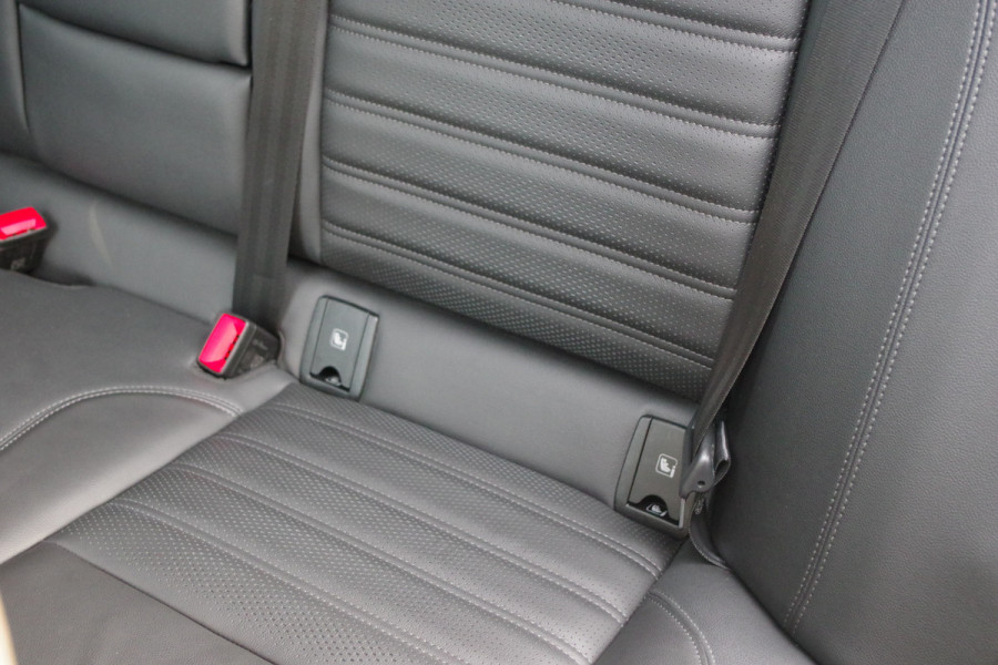 Alfa Romeo Stelvio 2.0 T 280 PK AWD Q4 Veloce, Adap. Onderstel, Panoramadak, Trekhaak, H/K Sound, Lederen Sportstoelen