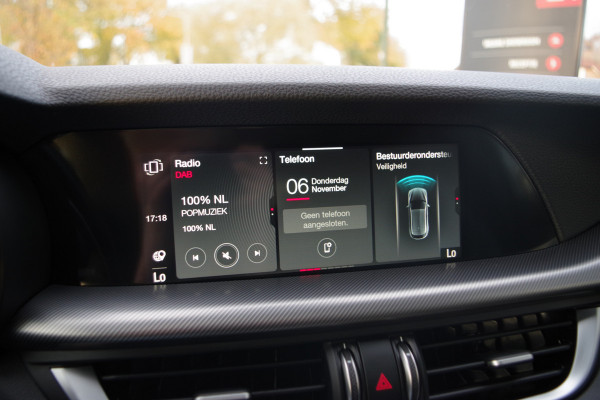 Alfa Romeo Stelvio 2.0 T 280 PK AWD Q4 Veloce, Adap. Onderstel, Panoramadak, Trekhaak, H/K Sound, Lederen Sportstoelen