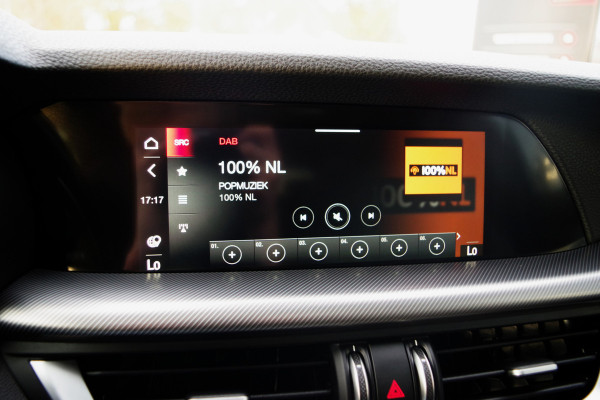 Alfa Romeo Stelvio 2.0 T 280 PK AWD Q4 Veloce, Adap. Onderstel, Panoramadak, Trekhaak, H/K Sound, Lederen Sportstoelen