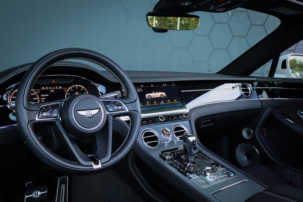 Bentley Continental GTC 4.0 V8 | CARBON | SPORTUITLAAT | STOELVERWARMING & VERKOELING | MASSAGE | ADAPTIVE CRUISE | DEALER ONDERHOUDEN | 360 CAMERA |