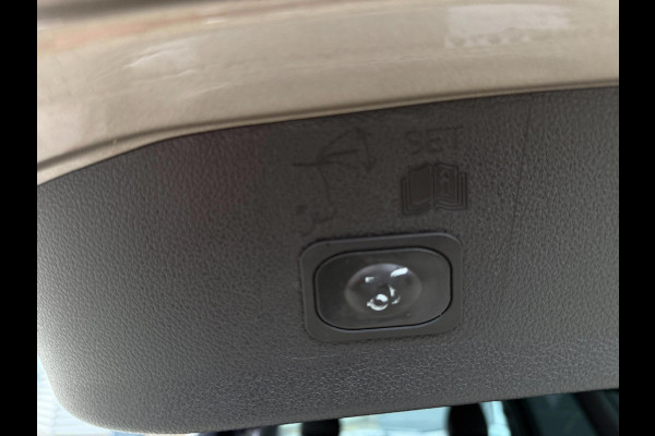 Ford Kuga 1.5 ST-Line 4x4 Aut. | Leder | ACC | Camera | Elek. Achterklep | Trekhaak