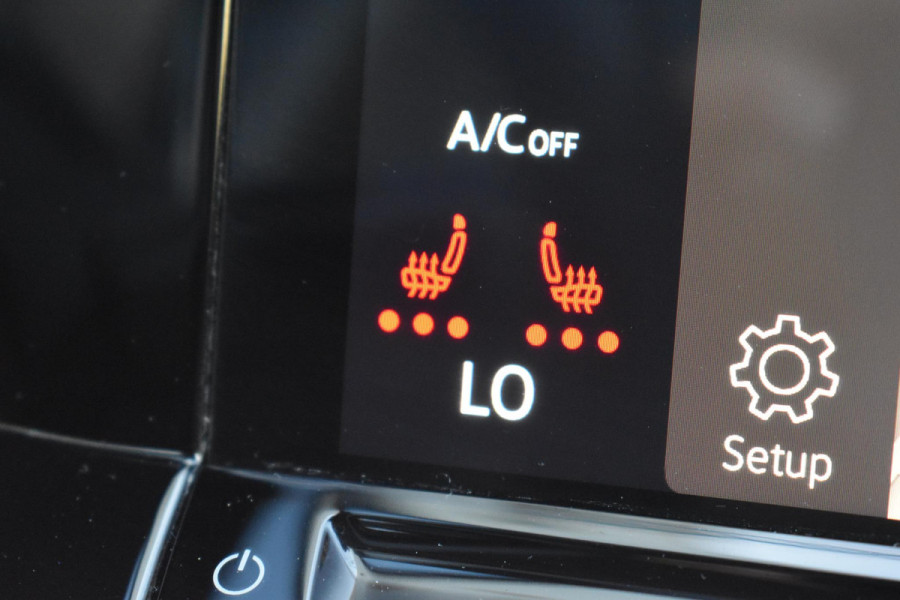 Volkswagen Golf 1.5 TSI Life Business Lane ACC Keyless StuurVerw. Stoelvw