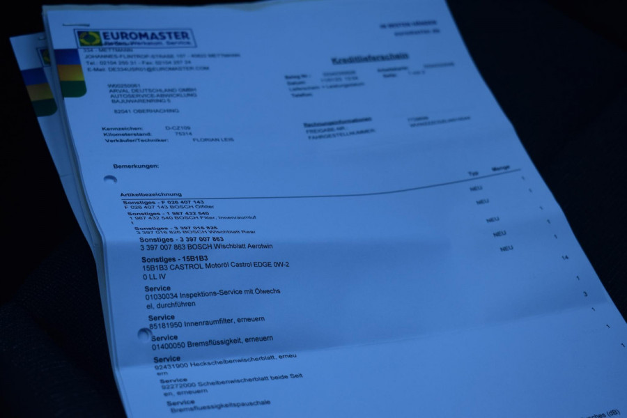 Volkswagen Golf 1.5 TSI Life Business Lane ACC Keyless StuurVerw. Stoelvw