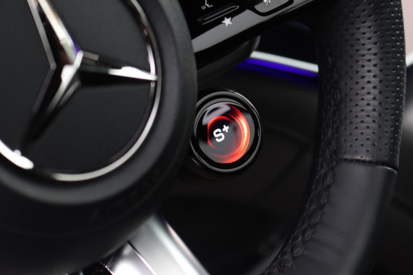 Mercedes-Benz EQE SUV AMG 53 4MATIC+ 91 kWh | MBUX Hyperscreen | Airmatic | Achterasbesturing | Distronic+ | Memory | Stoelventilatie | Burmester | Digital Light | Trekhaak | HUD | Warmtepomp |